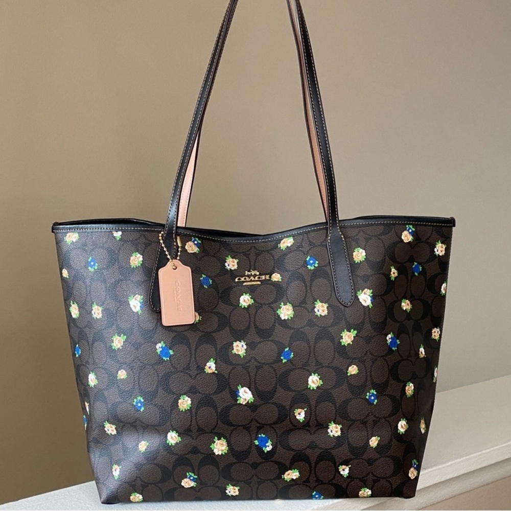 NWOT Coach City Tote Bag In Signature Canvas With Vintage Mini Rose Print - Picture 2 of 7
